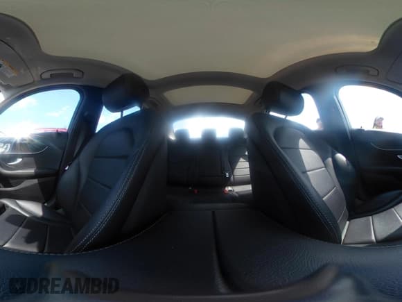 ✅ 2021 Mercedes-Benz C 300 • VIN: W1KWF8EB0MR609887 • Lot: 43008368. Wystawiony na IAAI z przebiegiem 34 868 mil. Bezpłatny archiwum sprzedaży aukcyjnych z USA i szczegółowy raport historii pojazdu na DreamBid. Zdjęcie 19.