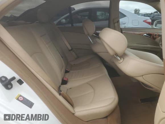 ✅ 2009 Mercedes-Benz E 350 Luxury • VIN: WDBUF56X49B430292 • Lot: 82463275. Listed on Copart with 175,016 mi. Free auction sales archive from the USA and detailed vehicle history report at DreamBid. Image 10.