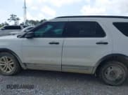 ✅ 2017 Ford Explorer • VIN: 1FM5K7B81HGD39604 • Lot: 42034589. Wystawiony na IAAI z przebiegiem 126 218 mil. Bezpłatny archiwum sprzedaży aukcyjnych z USA i szczegółowy raport historii pojazdu na DreamBid. Zdjęcie 14.