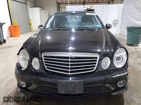 ✅ 2008 Mercedes-Benz E 350 Luxury • VIN: WDBUF56XX8B298167 • Lot: 71885965. Wystawiony na Copart z przebiegiem 165 061 mil. Bezpłatny archiwum sprzedaży aukcyjnych z USA i szczegółowy raport historii pojazdu na DreamBid. Zdjęcie 5.