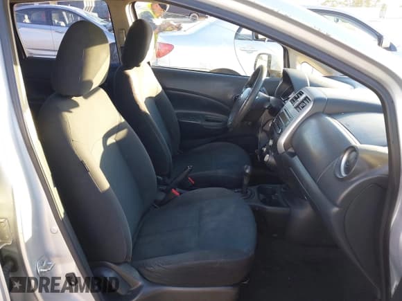 ✅ 2014 Nissan Note S • VIN: 3N1CE2CPXEL399189 • Lot: 43908899. Wystawiony na IAAI z przebiegiem 216 266 mil. Bezpłatny archiwum sprzedaży aukcyjnych z USA i szczegółowy raport historii pojazdu na DreamBid. Zdjęcie 5.