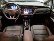 ✅ 2023 Chevrolet Bolt EV 2LT • VIN: 1G1FX6S08P4166803 • Лот: 77439124. Опубликован ранее на Copart с пробегом 16 415 миль. Бесплатный доступ к архиву аукционных продаж из США и подробный отчёт об истории автомобиля на DreamBid. Изображение 8.