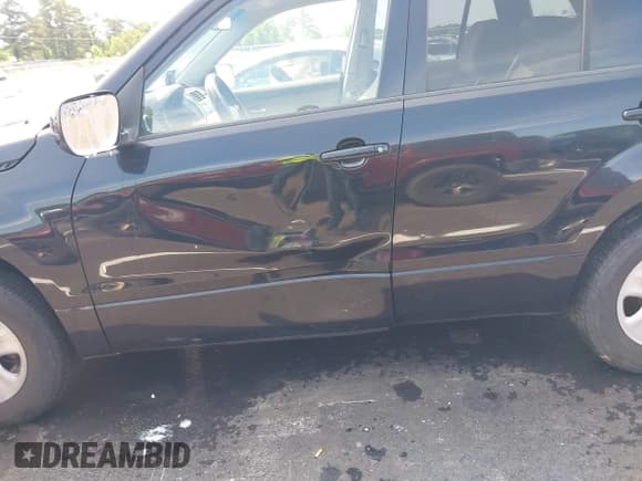 ✅ 2011 Suzuki Grand Vitara Premium • VIN: JS3TE0D22B4100074 • Lot: 42532421. Wystawiony na IAAI z przebiegiem 170 451 mil. Bezpłatny archiwum sprzedaży aukcyjnych z USA i szczegółowy raport historii pojazdu na DreamBid. Zdjęcie 6.