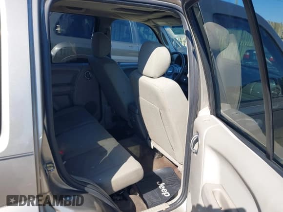 ✅ 2006 Jeep Liberty Limited • VIN: 1J4GL58K56W125584 • Лот: 43020459. Опубликован ранее на IAAI с пробегом 213 909 миль. Бесплатный доступ к архиву аукционных продаж из США и подробный отчёт об истории автомобиля на DreamBid. Изображение 8.