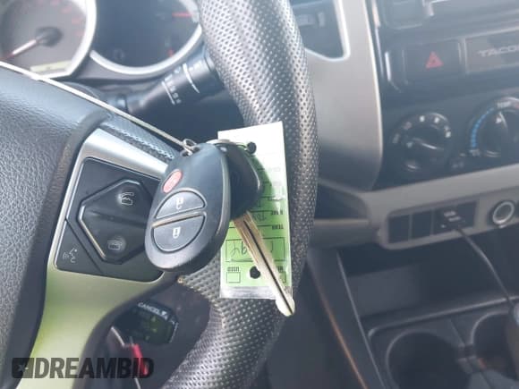 ✅ 2015 Toyota Tacoma PreRunner • VIN: 5TFKU4HN1FX006443 • Lot: 42396815. Listed on IAAI with 176,592 mi. Free auction sales archive from the USA and detailed vehicle history report at DreamBid. Image 11.