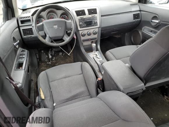 ✅ 2010 Dodge Avenger SXT • VIN: 1B3CC4FB1AN221259 • Lot: 45219525. Wystawiony na Copart z przebiegiem 299 515 mil. Bezpłatny archiwum sprzedaży aukcyjnych z USA i szczegółowy raport historii pojazdu na DreamBid. Zdjęcie 8.