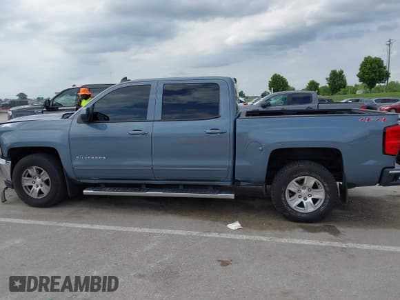 ✅ 2016 Chevrolet Silverado 1500 LT • VIN: 3GCUKREC0GG230193 • Лот: 42266874. Опубликован ранее на IAAI с пробегом 117 104 миль. Бесплатный доступ к архиву аукционных продаж из США и подробный отчёт об истории автомобиля на DreamBid. Изображение 14.