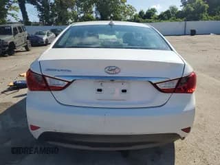 ✅ 2014 Hyundai Sonata GLS • VIN: 5NPEB4AC2EH938379 • Lot: 68777355. Listed on Copart with 91,651 mi. Free auction sales archive from the USA and detailed vehicle history report at DreamBid. Image 6.