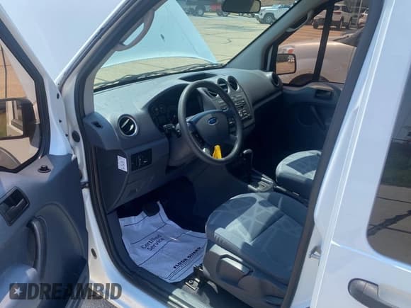 ✅ 2010 Ford Transit Connect XLT • VIN: NM0KS9BNXAT003906 • Lot: 68197795. Wystawiony na Copart z przebiegiem 134 046 mil. Bezpłatny archiwum sprzedaży aukcyjnych z USA i szczegółowy raport historii pojazdu na DreamBid. Zdjęcie 9.