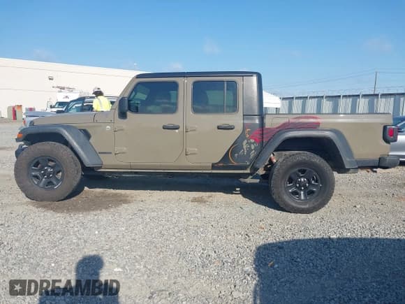 ✅ 2020 Jeep Gladiator Sport S • VIN: 1C6HJTAG0LL216406 • Lot: 41991629. Wystawiony na IAAI z przebiegiem 180 125 mil. Bezpłatny archiwum sprzedaży aukcyjnych z USA i szczegółowy raport historii pojazdu na DreamBid. Zdjęcie 14.