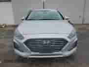 2019 Hyundai Sonata SE с VIN 5NPE24AF7KH779705, выставлен на аукционе Copart как лот 84178935 с пробегом 78 354 миль миль и Списание • Salvage title. История ставок и продаж доступна на DreamBid. Изображение 5.