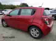 2016 Chevrolet Sonic LT z VIN 1G1JC6SB5G4175014, wystawiony jako Copart lot #74584614 z przebiegiem Nie podano mil oraz Szkoda całkowita • Salvage title. Historia ofert i sprzedaży dostępna na DreamBid. Obrazek 2.