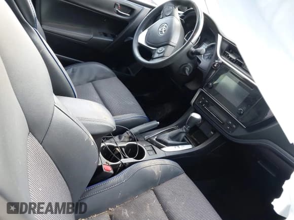 ✅ 2018 Toyota Corolla SE • VIN: 5YFBURHE1JP794967 • Lot: 43612623. Listed on IAAI with 110,191 mi. Free auction sales archive from the USA and detailed vehicle history report at DreamBid. Image 5.