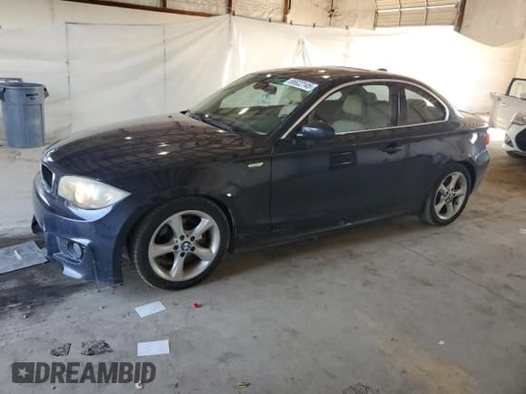 ✅ 2009 BMW 1 Series 128i • VIN: WBAUP73589VK75612 • Лот: 66622145. Опубликован ранее на Copart с пробегом 106 931 миль. Бесплатный доступ к архиву аукционных продаж из США и подробный отчёт об истории автомобиля на DreamBid. Изображение 1.