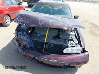 ✅ 1999 Pontiac Bonneville SSE • VIN: 1G2HZ52K9XH233332 • Lot: 41933677. Wystawiony na IAAI z przebiegiem 180 005 mil. Bezpłatny archiwum sprzedaży aukcyjnych z USA i szczegółowy raport historii pojazdu na DreamBid. Zdjęcie 6.