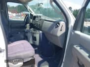 ✅ 2013 Ford Econoline Cargo Commercial • VIN: 1FTNS2EL3DDB18539 • Лот: 42622407. Опубликован ранее на IAAI с пробегом 18 566 миль. Бесплатный доступ к архиву аукционных продаж из США и подробный отчёт об истории автомобиля на DreamBid. Изображение 5.