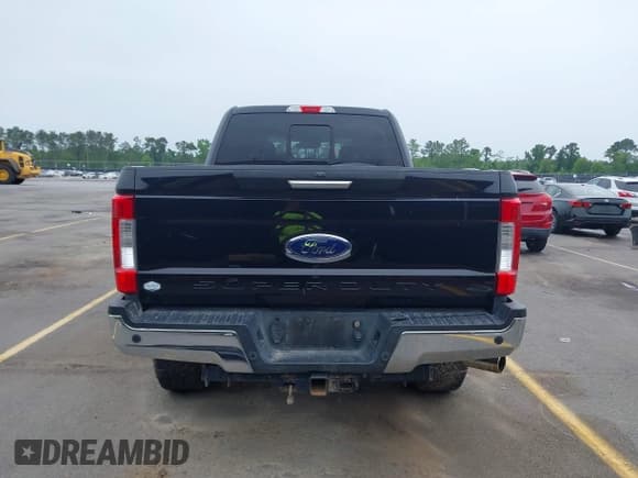 ✅ 2019 Ford F-250 XL • VIN: 1FT7W2B60KEG82555 • Lot: 42203933. Listed on IAAI with 163,407 mi. Free auction sales archive from the USA and detailed vehicle history report at DreamBid. Image 17.