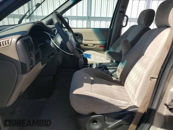 2003 Chevrolet Venture w/LT 1SD Pkg z VIN 1GNDX03E63D124945, wystawiony jako Copart lot #70747535 z przebiegiem 241 123 mil mil oraz Nie do naprawy • Non repairable. Historia ofert i sprzedaży dostępna na DreamBid. Obrazek 7.