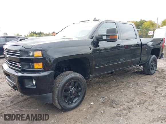 ✅ 2017 Chevrolet Silverado 2500HD LT • VIN: 1GC1KVEY7HF120235 • Lot: 43450105. Wystawiony na IAAI z przebiegiem 110 417 mil. Bezpłatny archiwum sprzedaży aukcyjnych z USA i szczegółowy raport historii pojazdu na DreamBid. Zdjęcie 17.