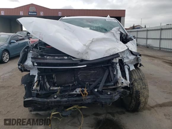 ✅ 2022 Chevrolet Suburban Premier • VIN: 1GNSKFKD2NR158954 • Lot: 73756214. Wystawiony na Copart z przebiegiem Nie podano. Bezpłatny archiwum sprzedaży aukcyjnych z USA i szczegółowy raport historii pojazdu na DreamBid. Zdjęcie 5.