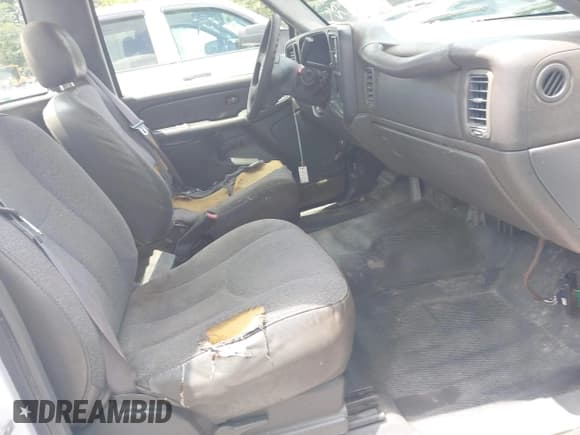 ✅ 2005 Chevrolet Silverado 1500 Work Truck • VIN: 1GCEC14XX5Z223823 • Лот: 42798764. Опубликован ранее на IAAI с пробегом 60 880 миль. Бесплатный доступ к архиву аукционных продаж из США и подробный отчёт об истории автомобиля на DreamBid. Изображение 5.