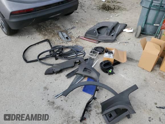 2023 Chevrolet Bolt EV 2LT z VIN 1G1FX6S08P4151945, wystawiony jako Copart lot #78620763 z przebiegiem 1 677 mil mil oraz . Historia ofert i sprzedaży dostępna na DreamBid. Obrazek 12.