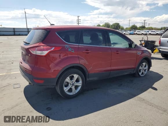 ✅ 2014 Ford Escape SE • VIN: 1FMCU0GX5EUD66178 • Lot: 67240305. Wystawiony na Copart z przebiegiem 116 245 mil. Bezpłatny archiwum sprzedaży aukcyjnych z USA i szczegółowy raport historii pojazdu na DreamBid. Zdjęcie 3.