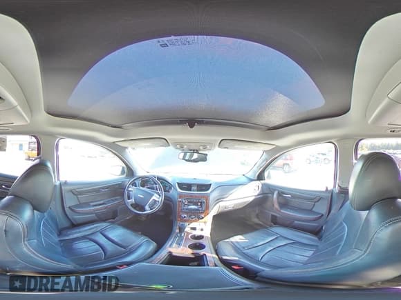 ✅ 2014 Chevrolet Traverse LTZ • VIN: 1GNKRJKD1EJ180506 • Lot: 83821775. Wystawiony na Copart z przebiegiem 171 626 mil. Bezpłatny archiwum sprzedaży aukcyjnych z USA i szczegółowy raport historii pojazdu na DreamBid. Zdjęcie 15.