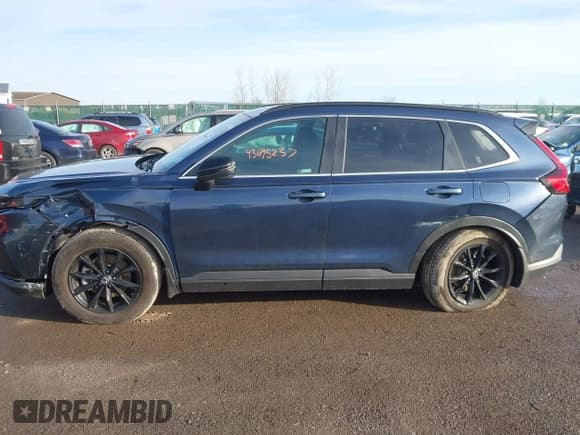 ✅ 2024 Honda CR-V Sport • VIN: 7FARS5H58RE008509 • Лот: 43695237. Опубликован ранее на IAAI с пробегом 14 211 миль. Бесплатный доступ к архиву аукционных продаж из США и подробный отчёт об истории автомобиля на DreamBid. Изображение 15.