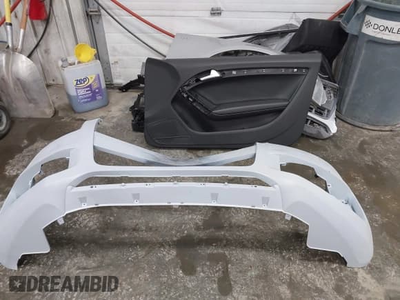 ✅ 2012 Audi S5 Premium Plus • VIN: WAUCVAFR3CA002833 • Лот: 42542948. Опубликован ранее на IAAI с пробегом 85 910 миль. Бесплатный доступ к архиву аукционных продаж из США и подробный отчёт об истории автомобиля на DreamBid. Изображение 12.