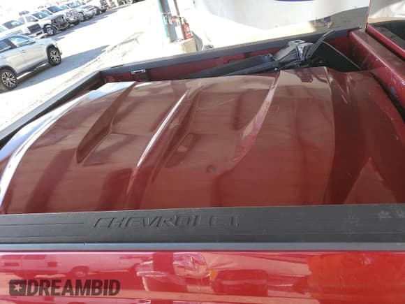 ✅ 2018 Chevrolet Silverado 1500 LT • VIN: 3GCUCRER0JG371791 • Lot: 93028885. Wystawiony na Copart z przebiegiem 115 122 mil. Bezpłatny archiwum sprzedaży aukcyjnych z USA i szczegółowy raport historii pojazdu na DreamBid. Zdjęcie 12.