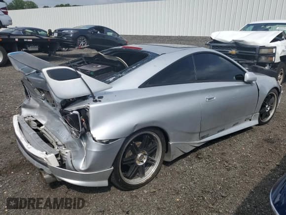 ✅ 2001 Toyota Celica GT • VIN: JTDDR32T810092556 • Lot: 63412055. Wystawiony na Copart z przebiegiem Nie podano. Bezpłatny archiwum sprzedaży aukcyjnych z USA i szczegółowy raport historii pojazdu na DreamBid. Zdjęcie 3.