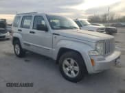 ✅ 2012 Jeep Liberty Sport Latitude • VIN: 1C4PJMAK6CW148531 • Лот: 93420235. Опубликован ранее на Copart с пробегом 155 549 миль. Бесплатный доступ к архиву аукционных продаж из США и подробный отчёт об истории автомобиля на DreamBid. Изображение 4.
