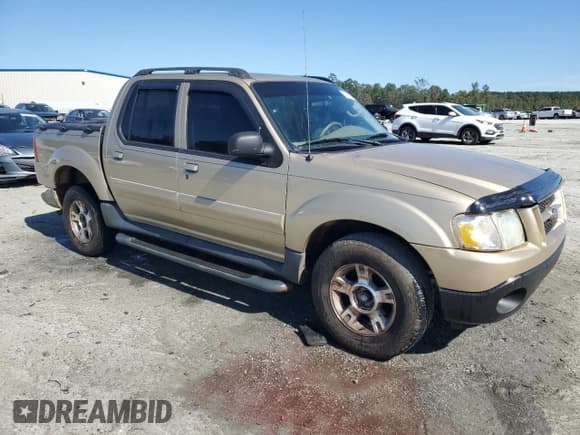 ✅ 2003 Ford Explorer Sport Trac XLS • VIN: 1FMZU67E43UC07273 • Lot: 85748525. Wystawiony na Copart z przebiegiem 178 143 mil. Bezpłatny archiwum sprzedaży aukcyjnych z USA i szczegółowy raport historii pojazdu na DreamBid. Zdjęcie 4.