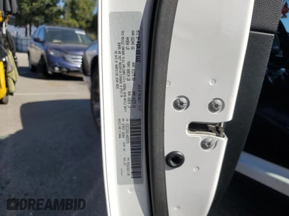 ✅ 2017 Dodge Challenger SXT • VIN: 2C3CDZAG1HH629375 • Lot: 90701305. Wystawiony na Copart z przebiegiem 84 713 mil. Bezpłatny archiwum sprzedaży aukcyjnych z USA i szczegółowy raport historii pojazdu na DreamBid. Zdjęcie 12.