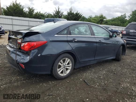 ✅ 2014 Hyundai Sonata GLS • VIN: 5NPEB4AC5EH870059 • Lot: 64762194. Listed on Copart with 174,482 mi. Free auction sales archive from the USA and detailed vehicle history report at DreamBid. Image 3.
