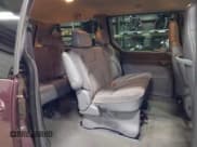 ✅ 2000 Chrysler Voyager SE • VIN: 2C4GJ44G0YR672491 • Lot: 43771741. Wystawiony na IAAI z przebiegiem 139 069 mil. Bezpłatny archiwum sprzedaży aukcyjnych z USA i szczegółowy raport historii pojazdu na DreamBid. Zdjęcie 8.