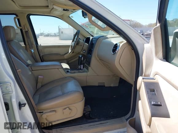 ✅ 2007 Ford Explorer Sport Trac Limited • VIN: 1FMEU33887UA07578 • Лот: 41777150. Опубликован ранее на IAAI с пробегом 221 223 миль. Бесплатный доступ к архиву аукционных продаж из США и подробный отчёт об истории автомобиля на DreamBid. Изображение 5.