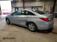2013 Hyundai Sonata GLS z VIN 5NPEB4AC2DH567576, wystawiony jako Copart lot #86793575 z przebiegiem 94 901 mil mil oraz Szkoda całkowita • Salvage title. Historia ofert i sprzedaży dostępna na DreamBid. Obrazek 2.