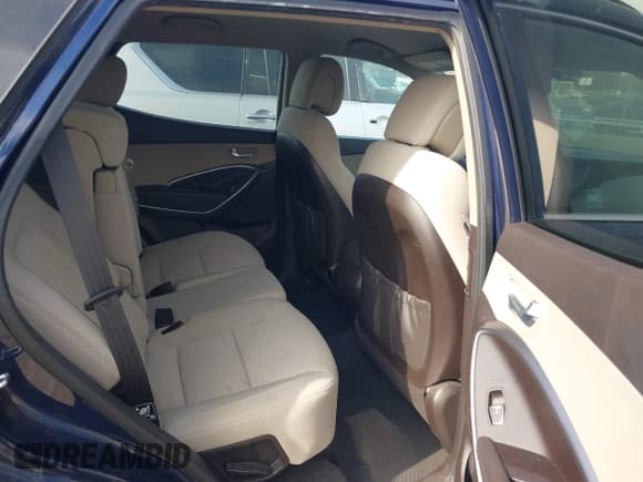 ✅ 2017 Hyundai Santa Fe 2.4L • VIN: 5XYZU3LBXHG397460 • Лот: 43712911. Опубликован ранее на IAAI с пробегом 95 302 миль. Бесплатный доступ к архиву аукционных продаж из США и подробный отчёт об истории автомобиля на DreamBid. Изображение 8.