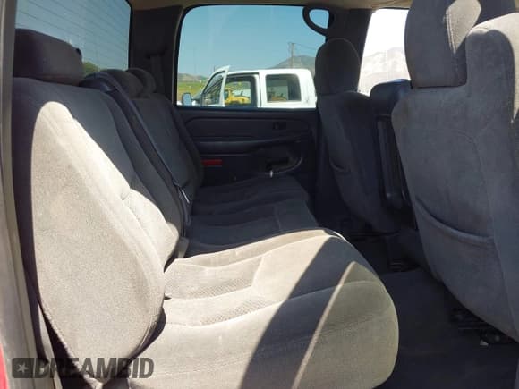 ✅ 2005 Chevrolet Silverado 2500HD LS • VIN: 1GCHK23U85F835517 • Lot: 42348998. Wystawiony na IAAI z przebiegiem 206 783 mil. Bezpłatny archiwum sprzedaży aukcyjnych z USA i szczegółowy raport historii pojazdu na DreamBid. Zdjęcie 8.