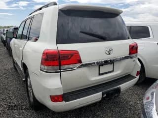 ✅ 2019 Toyota Land Cruiser • VIN: JTMCY7AJ7K4075327 • Lot: 73929434. Listed on Copart with Not provided. Free auction sales archive from the USA and detailed vehicle history report at DreamBid. Image 6.