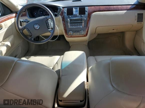 ✅ 2007 Cadillac DTS Luxury I • VIN: 1G6KD57Y87U178606 • Lot: 87217235. Listed on Copart with 81,664 mi. Free auction sales archive from the USA and detailed vehicle history report at DreamBid. Image 8.