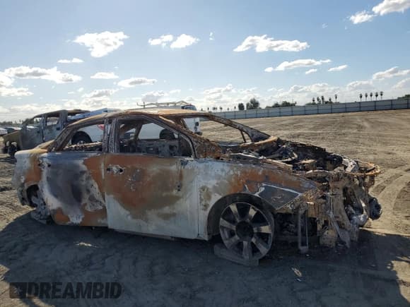 ✅ 2016 Toyota Mirai • VIN: JTDBVRBD3GA000402 • Lot: 82249815. Wystawiony na Copart z przebiegiem Nie podano. Bezpłatny archiwum sprzedaży aukcyjnych z USA i szczegółowy raport historii pojazdu na DreamBid. Zdjęcie 4.