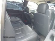 ✅ 2007 Chevrolet Silverado 1500 LS • VIN: 2GCEC13V071168584 • Lot: 43307357. Listed on IAAI with 76,860 mi. Free auction sales archive from the USA and detailed vehicle history report at DreamBid. Image 8.