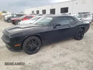 ✅ 2016 Dodge Challenger SXT Plus • VIN: 2C3CDZAG0GH250270 • Lot: 61299553. Wystawiony na Copart z przebiegiem 96 128 mil. Bezpłatny archiwum sprzedaży aukcyjnych z USA i szczegółowy raport historii pojazdu na DreamBid. Zdjęcie 1.