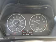 ✅ 2015 BMW 2 Series 228i • VIN: WBA1F9C51FVW98724 • Lot: 48041775. Wystawiony na Copart z przebiegiem 64 146 mil. Bezpłatny archiwum sprzedaży aukcyjnych z USA i szczegółowy raport historii pojazdu na DreamBid. Zdjęcie 9.