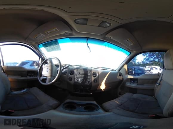 ✅ 2004 Ford F-150 STX • VIN: 1FTRX14W14FA10594 • Lot: 42278746. Listed on IAAI with 285,096 mi. Free auction sales archive from the USA and detailed vehicle history report at DreamBid. Image 18.