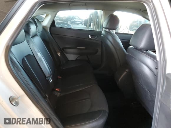 ✅ 2019 Kia Optima S • VIN: 5XXGT4L32KG361251 • Lot: 85090585. Wystawiony na Copart z przebiegiem 167 589 mil. Bezpłatny archiwum sprzedaży aukcyjnych z USA i szczegółowy raport historii pojazdu na DreamBid. Zdjęcie 10.