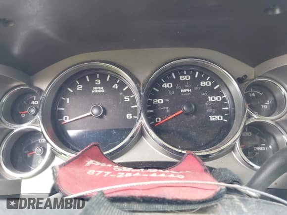 ✅ 2012 Chevrolet Silverado 2500HD • VIN: 1GB2KVCG0CZ253378 • Lot: 42311906. Wystawiony na IAAI z przebiegiem Nie podano. Bezpłatny archiwum sprzedaży aukcyjnych z USA i szczegółowy raport historii pojazdu na DreamBid. Zdjęcie 15.